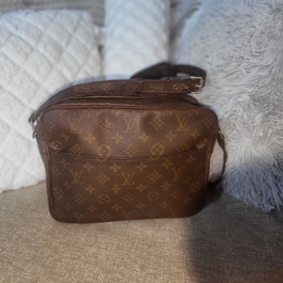 Vintage Louis Vuitton Nile Shoulder Monogram Canvas !!! - Picture 3 of 12
